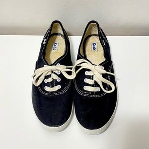 Classic black Keds